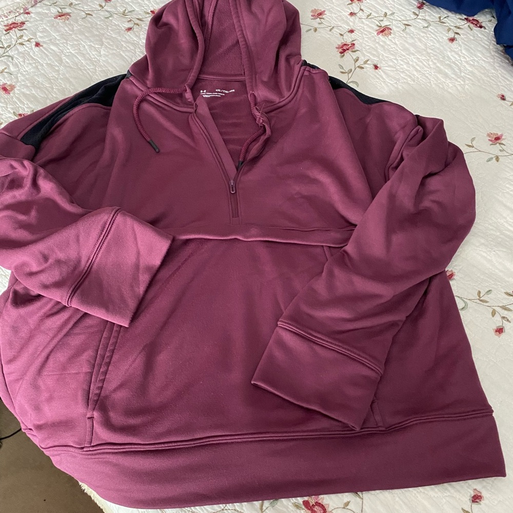 UA women’s sweatshirt